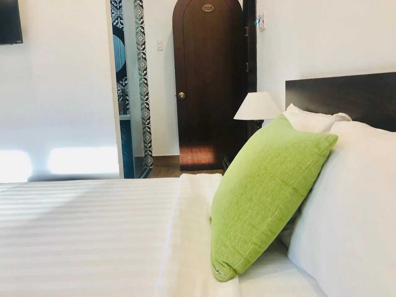 The Night Market Villa 1 - Near Hoi An Old Town 200M Bed and breakfast